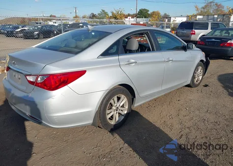 2013 Hyundai Sonata Gls z USA, uszkodzony, nr VIN 5NPEB4AC4DH520016